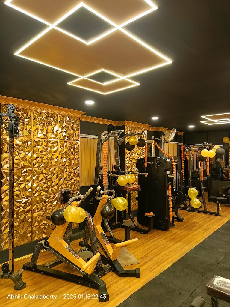Dynamic Gold Fitness Hub