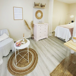 Photo n°10 de Beauty home à Le Poiré-sur-Vie (Salon de manucure)