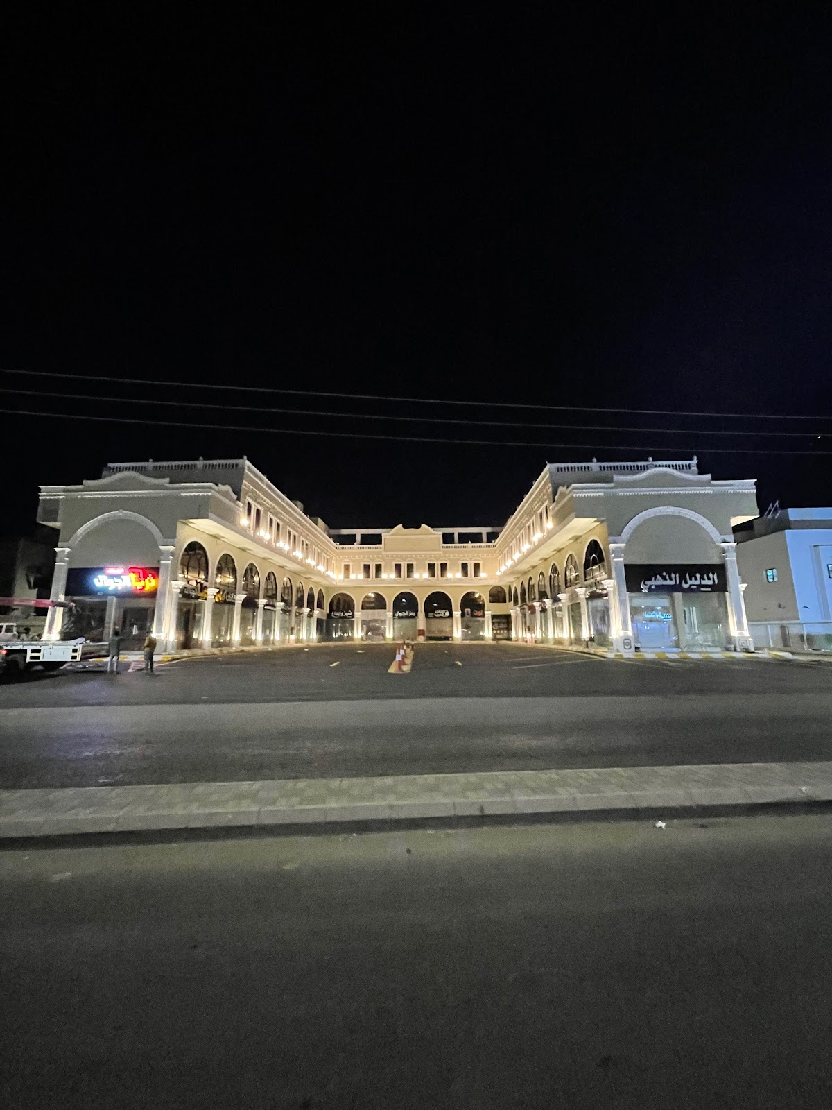 مجمع الاتصالات التجاري - صورة 2