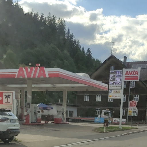 AVIA Tankstelle / 24h-Abschlepp- und Pannendienst / Freie Kfz-Werkstatt / Manfred Dengler - Thumbnail