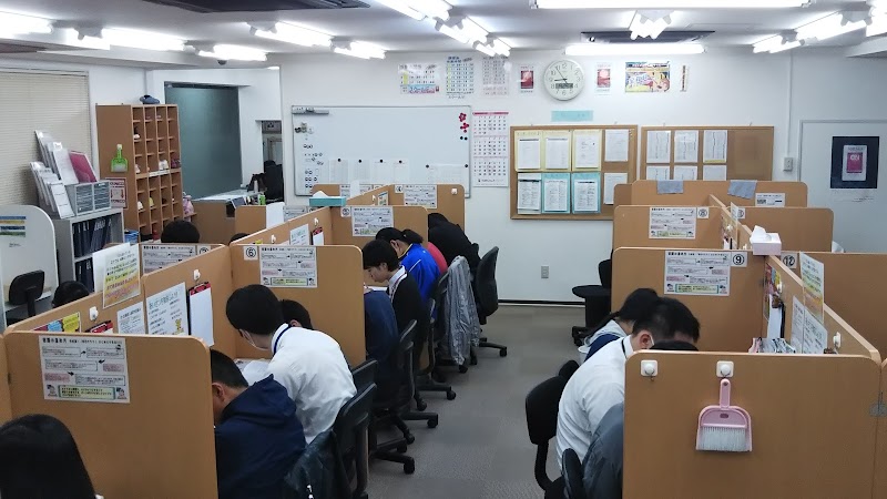 個別指導の学習塾 スクールIE 香川町校