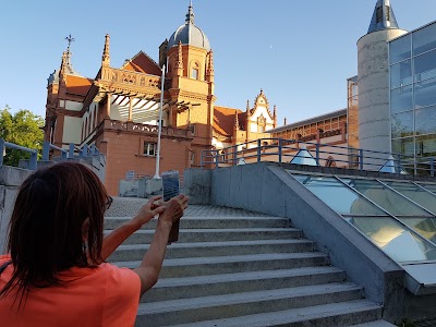 Photos of E&ouml;tv&ouml;s K&aacute;roly County Library