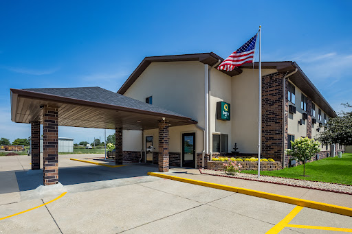Quality Inn Galesburg near US Highway 34 and I-74