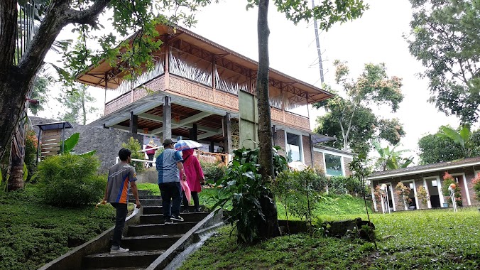 Gunung Geulis Campsite, Author: Iqbal Zulfianto