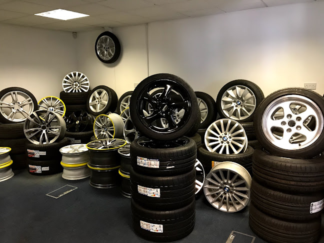 Tollgate Tyre and wheel alignment centre - Tire shop