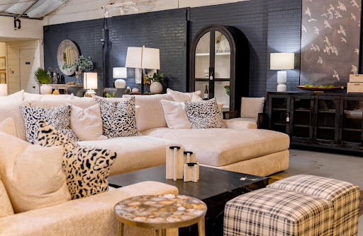 The Rustic Warehouse - Visual