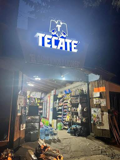 El Oasis *Abarrotes, Vinos y Licores*