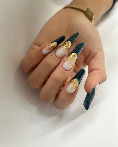 Aloha Nail Artist di Alessia Cubeddu