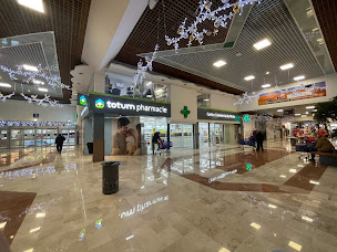 Photo n°8 de Pharmacie Centre Commercial du Merlan Totum à Marseille (Magasin de vitamines et compléments alimentaires)