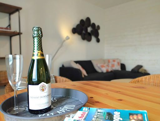 LOGIS BOURGUIGNONS