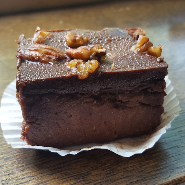 Simply Raw Bakery (Vegan)