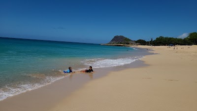 Kalanianaʻole Beach Park