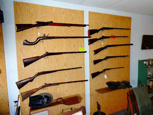 Antiques Unique - Visual