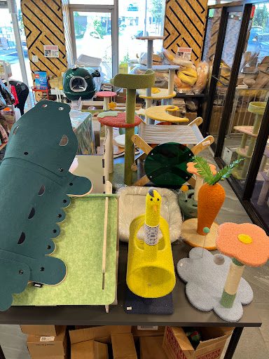 Kikimo Pet Club Gallery - Canada