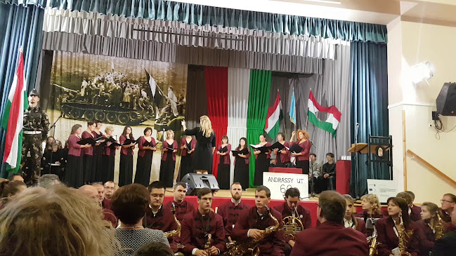 Nyitvatartás: Művelődési Ház Alsópáhok