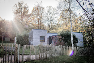 Photo n°77 de Les Jolis Chalets - Location Chalets & Lodges Nature & Spa à Barbey-Seroux (Lodge)