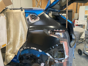 Photo n°9 de SB CARROSSERIE - PEINTURE AUTOMOBILE à Le Poiré-sur-Vie (Atelier de carrosserie automobile)