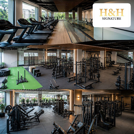 Experience a truly seamless workout at our three-floor fitness center in Kaloor, Kochi, thoughtfu… post image