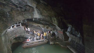 Photos of Shanjuan Hole