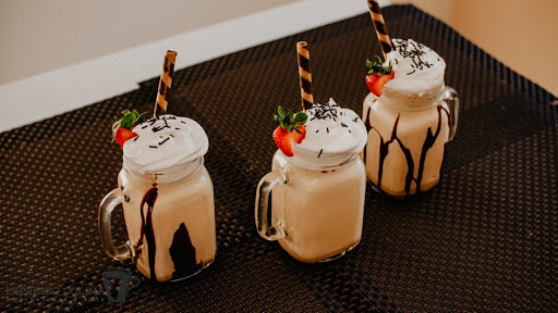 Expreso Colima (cocina café y arte) - Thumbnail