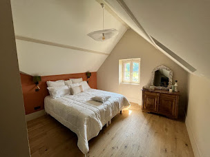 Photo n°2 de Les Palissières - Chambres d' hôtes - Gîtes 12 personnes à Mortagne-sur-Gironde (Gîte)