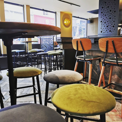 Les Trois Fils by null