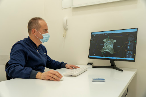 Studio Dentistico Dott. Giovanni Bozzelli