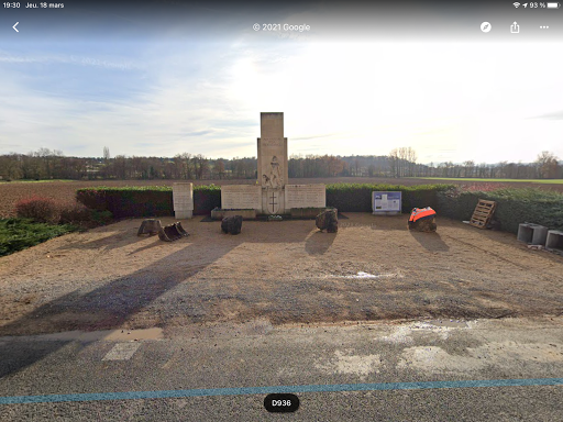 Monument des Roussilles - Thumbnail