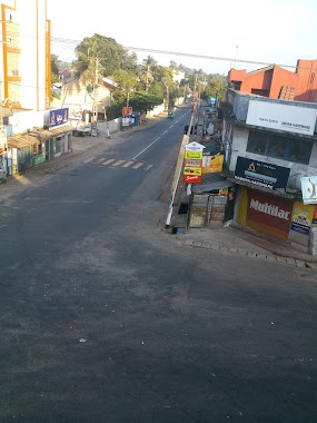 Embuldeniya Junction Bus Stop, Author: ranjan udaya