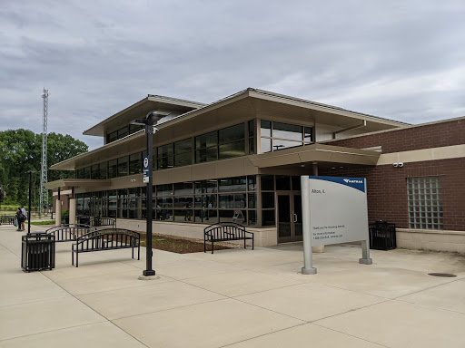 Alton Amtrak Station / Mct Bus - Thumbnail