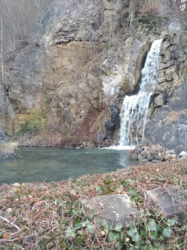 Atta Cave