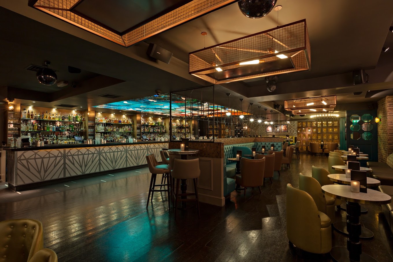 Discover the best bars in Liverpool Street, London, including WM Barker & Co, Dirty Martini Bishopsgate, Andaz London Cocktail Bar, and more. Uncover the top spots for enjoying exquisite cocktails and a lively atmosphere.