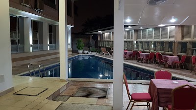 Photos of Leon H&ocirc;tel