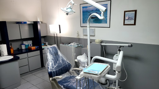 Dr. L. Espinet Cirujano Dentista