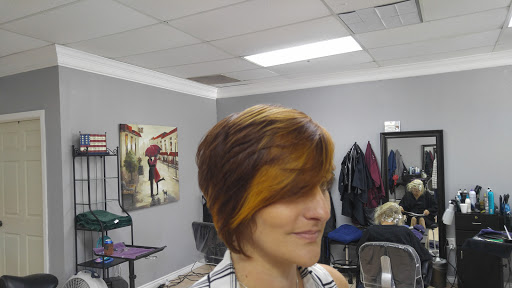 Christine's Salon - Thumbnail