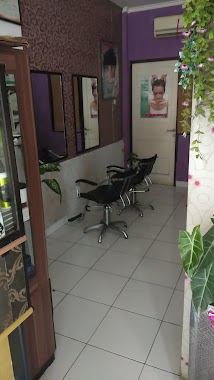 Tilens Salon, Author: Lenni Marlina