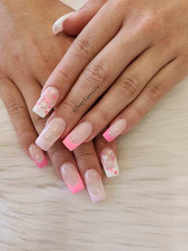 Silver Tips Nails - Visual