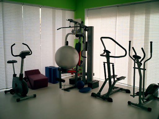 12h Physiotherapy - Medical Center San Pedro Marbella. Ostheopathy. Acupuncture. - Thumbnail