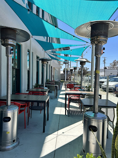 Trani's Dockside Station