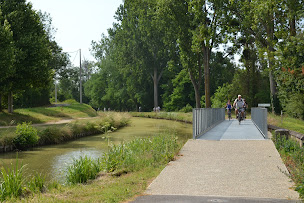 Photo n°21 de Camping Canal de Berry à Saint-Amand-Montrond (Terrain de camping)