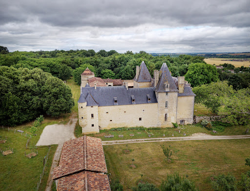 Château de bois charmant - Chambres d'hôtes