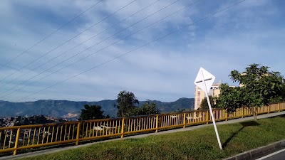 Photos of Estaci&oacute;n Metrocable La Aurora
