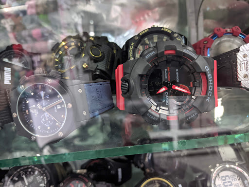 Ropa Calzado Y Novedades Los Pinos