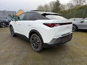 Photo n°23 de H AND J LUXURY CARS à Sargé-lès-le-Mans (Concessionnaire automobile)