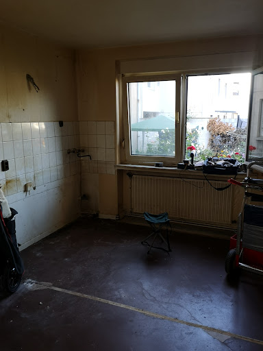 RobertService Wohnungsauflösungen, Haushaltsauflösungen,Entrümpelungen,Abbruch.Hausmeisterservice,Objektbetreuung,Umzüge