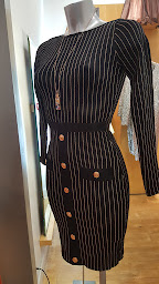 Photo n°12 de Les Envahisseurs à Thiais (Magasin de vêtements pour femmes)