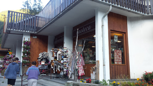 Route Ramey 33 The Shop