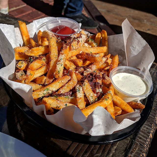 Boondocks Patio & Grill