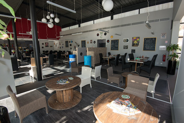 Old School Café - Restaurant