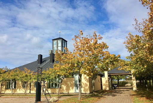 Vikens Montessori förskola, skola och fritidshem - Sweden